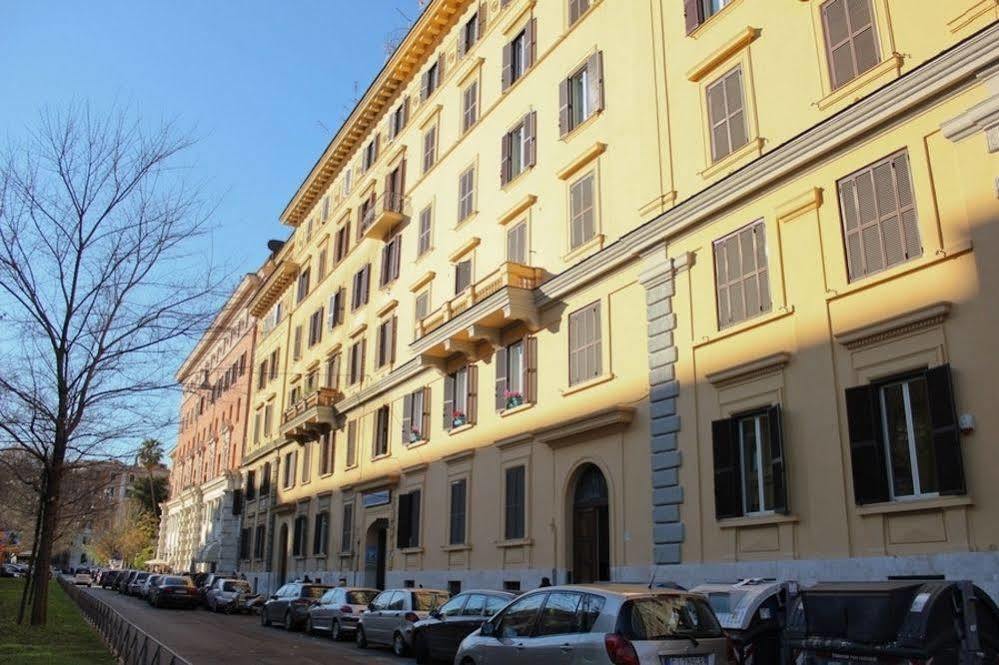 Domus Castrense Bed & Breakfast Rome Exterior photo